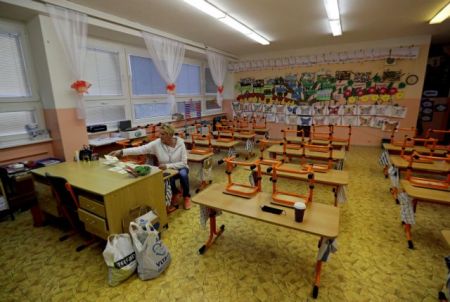 Κορωνοϊός : Κλείνουν τα σχολεία στην Ευρώπη για να προστατευτούν παιδιά και ενήλικοι