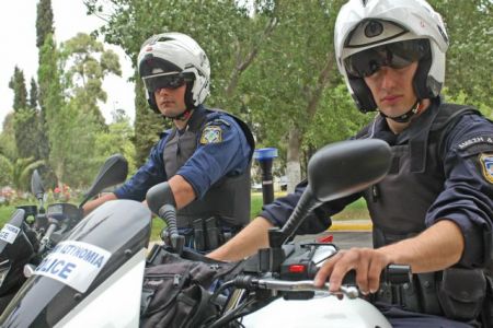 Καταγγελία για επίδειξη ισχύος από αστυνομικούς σε πολίτες στη Νέα Σμύρνη