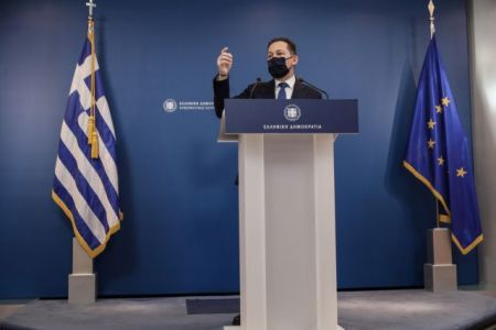 Η ενημέρωση του κυβερνητικού εκπροσώπου Στ. Πέτσα (live)