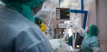 Κορωνοϊός : Εκτός ελέγχου τα νοσοκομεία Β. Ελλάδας, Θεσσαλίας – Κατάρρευση καταγγέλλει η ΠΟΕΔΗΝ