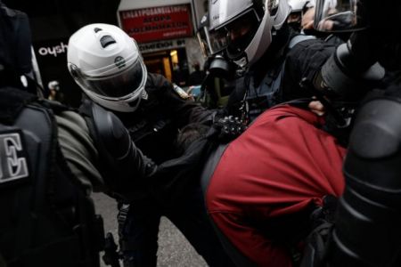 Πολυτεχνείο : «Η ΕΛ.ΑΣ έκανε αυτό που έπρεπε» λέει ο Στ. Πέτσας