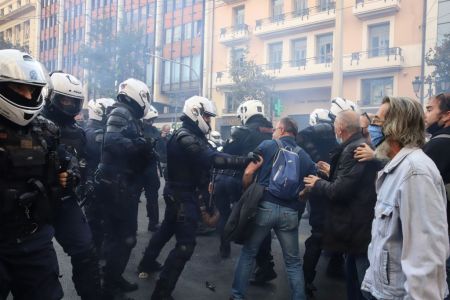 Πολυτεχνείο:  Στιγμές και γεγονότα από την επεισοδιακή… πορεία