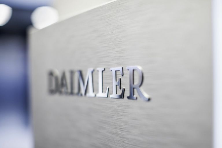 Συνεργασία Daimler – Geely για την εξέλιξη κινητήρων βενζίνης | tovima.gr
