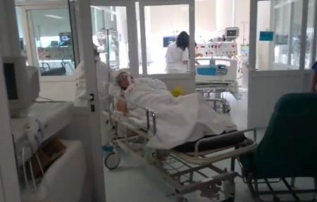 Κορωνοϊός : Οταν 78χρονη με υποκείμενα νοσήματα βγαίνει από τη ΜΕΘ
