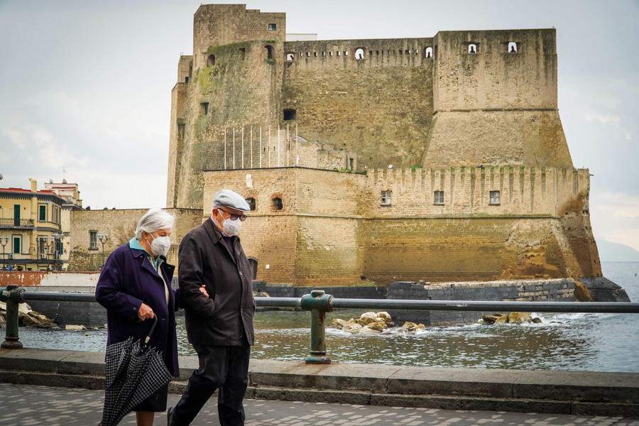 Σε αναζήτηση «εμβολίου» κατά του σκεπτικισμού – Εκστρατεία πειθούς στην Ευρώπη για τον εμβολιασμό