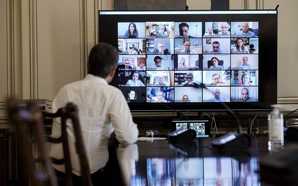 Ποιοι απειλούν τους λοιμωξιολόγους