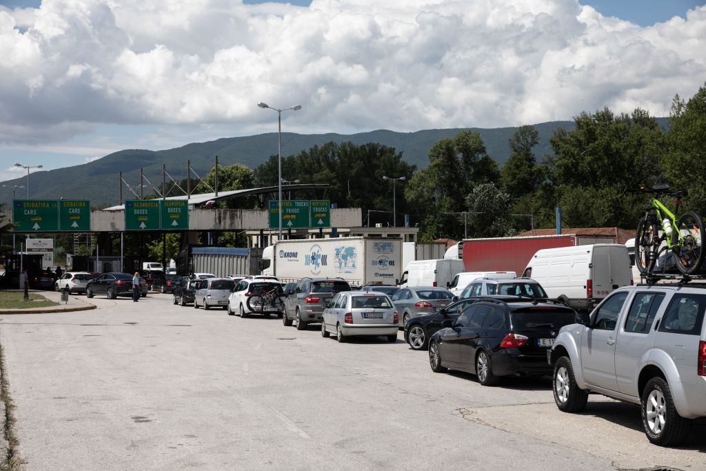 Κορωνοϊός : Σφραγίζονται τα βόρεια σύνορα μετά το ρεκόρ κρουσμάτων στη Θεσσαλονίκη