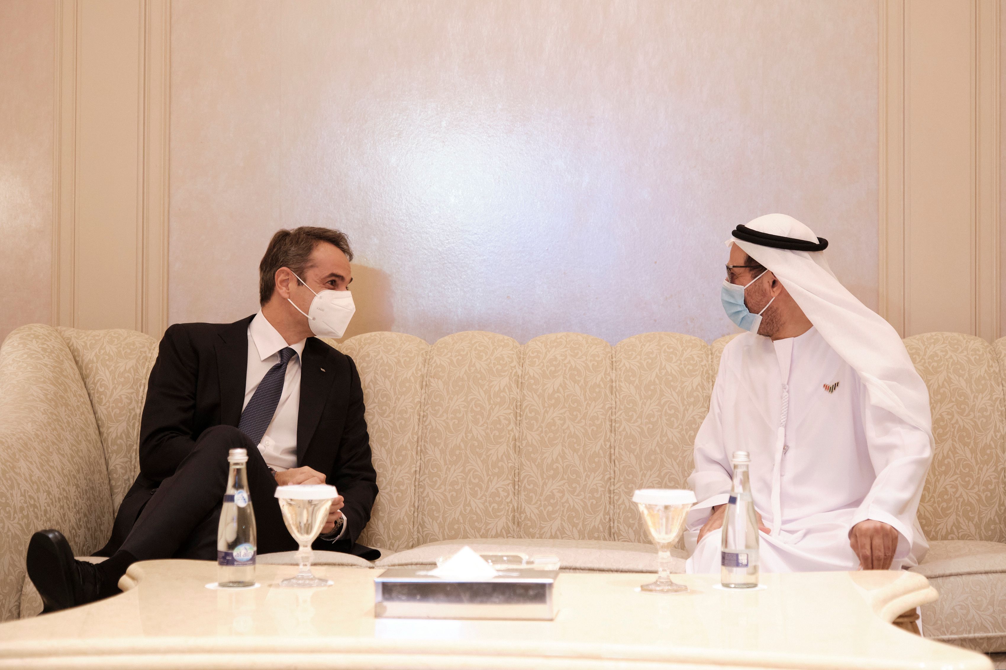 Μητσοτάκης – Σεΐχης ΗΑΕ συζήτησαν για διμερείς σχέσεις και εξελίξεις στην Ανατ. Μεσόγειο