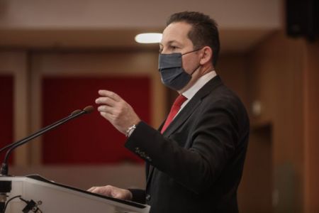 Πέτσας για τηλεκπαίδευση : Ο Τσίπρας επενδύει στην καταστροφή