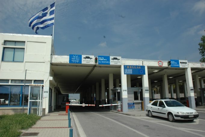 Κορωνοϊός: Κλείνουν τα σύνορα στην Κρυσταλλοπηγή – Νέα μέτρα στη Θεσσαλονίκη