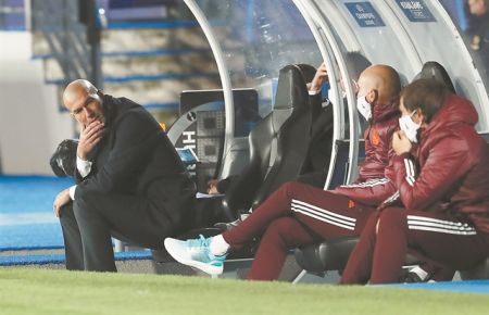 Η κρίση της Ρεάλ και οι βολές προς τον Ζιντάν