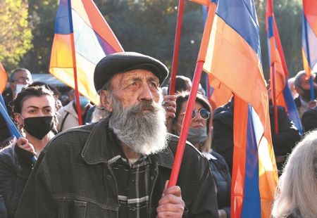 «Τρίποντο» Πούτιν στην κρίση του Ναγκόρνο-Καραμπάχ