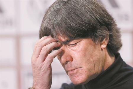 Στο στόχαστρογια τη συντριβήο Γιοακίμ Λεβ