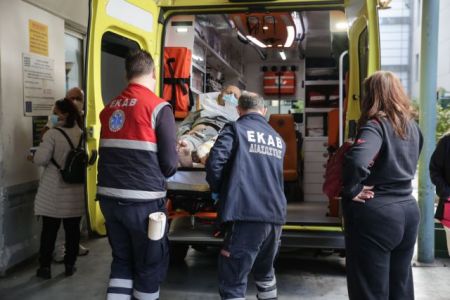 Καθηγητής πνευμονολογίας στο MEGA : Πιθανό να υπάρξει και τρίτο κύμα της πανδημίας