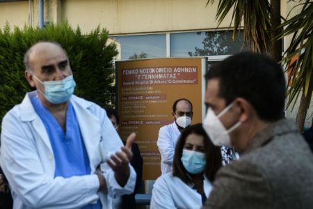 Τσίπρας: Να ενισχύσουμε τον αγώνα γιατρών και νοσηλευτών εμπράκτως