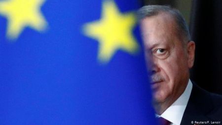 SZ: «Ο Ερντογάν ανακαλύπτει την Ευρώπη»