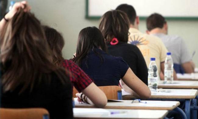 Κεραμέως : Μέσα στον Νοέμβριο οι αιτήσεις για τις Πανελλαδικές εξετάσεις