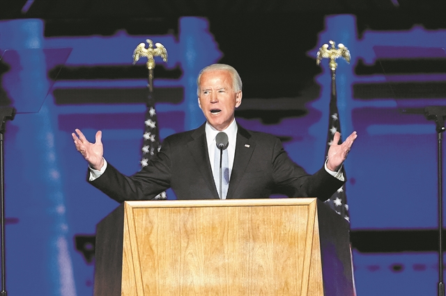 Η άγνωστη ιστορίατης «ελληνοποίησης»του Τζο Μπάιντεν