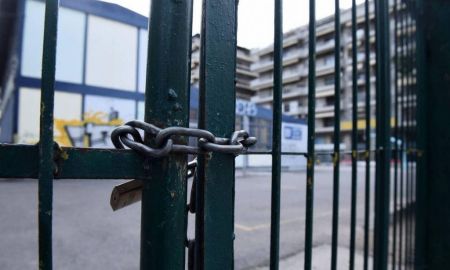 Εξαδάκτυλος στο MEGA : Πρόωρο το άνοιγμα των σχολείων στις 7 Δεκεμβρίου