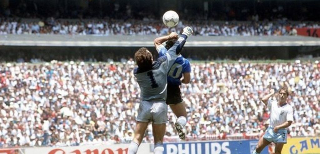 Μαραντόνα : Το γκολ με το… χέρι του Θεού και το γκολ του αιώνα