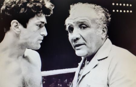 Κινηματογράφος : Πες το με μια γροθιά!