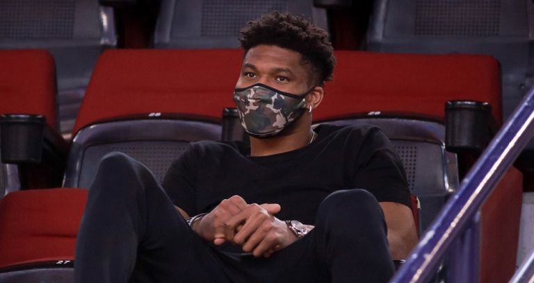 Το ξεχωριστό μήνυμα των Αντετοκούνμπο στα αποδυτήρια του ΣΕΦ