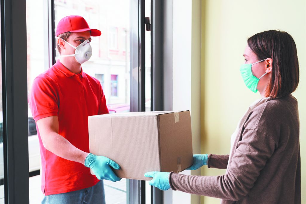 Lockdown : «Πατάνε γκάζι» οι online αγορές