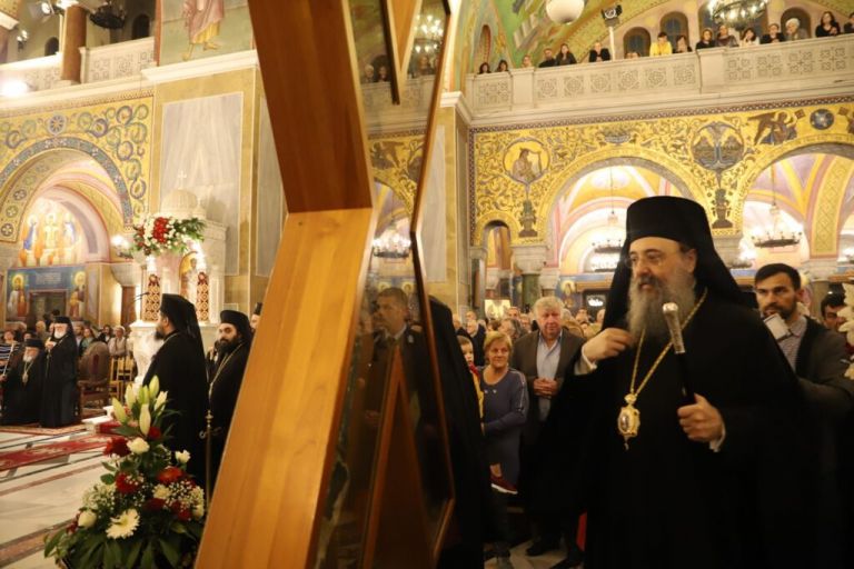 Government on red alert over Patras religious feast day as epidemic rages | tovima.gr