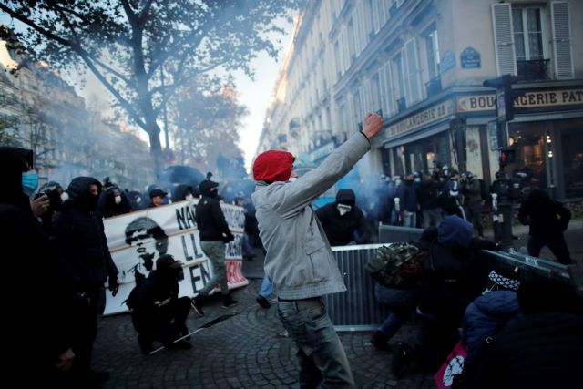 Γαλλία : Συνεχίζονται οι διαδηλώσεις για την αστυνομική βία – Επεισόδια με διαδηλωτές | tovima.gr
