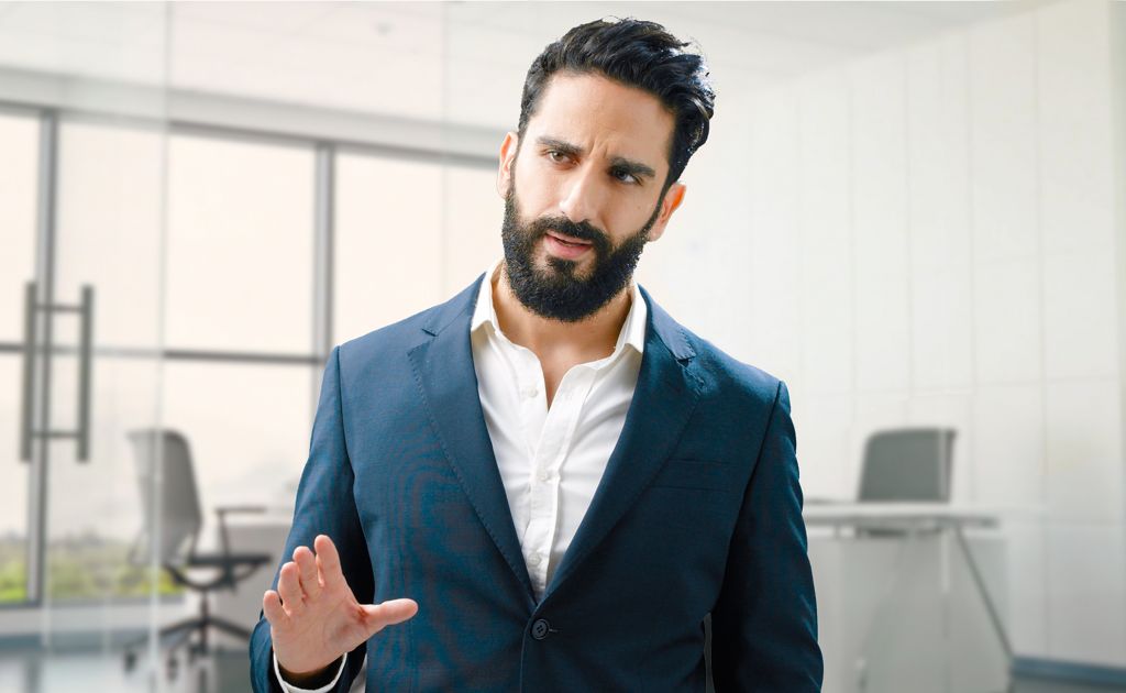 Ο viral κωμικός Διονύσης Ατζαράκης