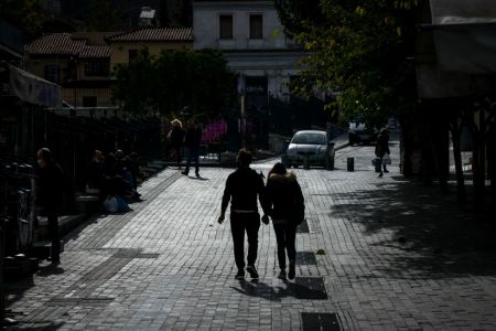 Κορωνοϊός – Lockdown : Φόβος για 3ο κύμα από το πρόωρο άνοιγμα της οικονομίας