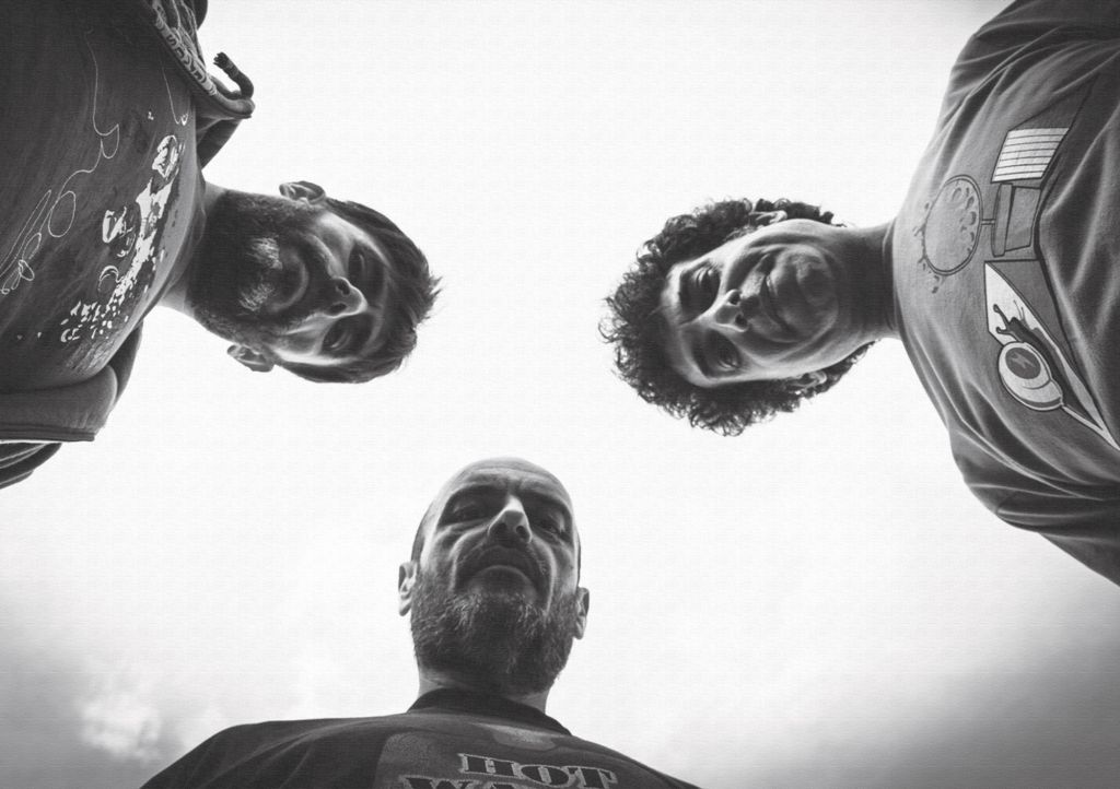 «Η γη που αφήνω»: Νέος δίσκος από τα Υπόγεια Ρεύματα