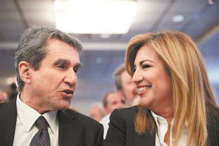 Σε νέο γύρο περιδίνησης το ΚΙΝΑΛ