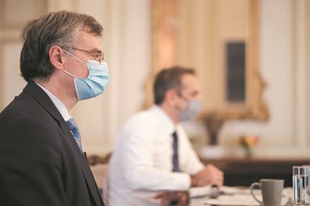 Στο ναρκοπέδιο του τρίτου κύματος