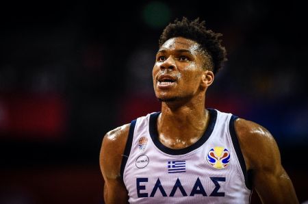 Γιάννης Αντετοκούνμπο : Μπορεί να παίζω στην Εθνική μέχρι τα 40 μου