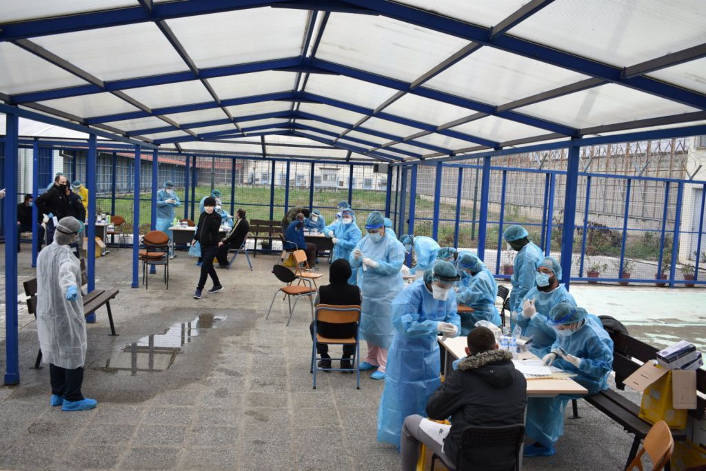 Λάρισα : 48 κρούσματα κορωνοϊού στις φυλακές