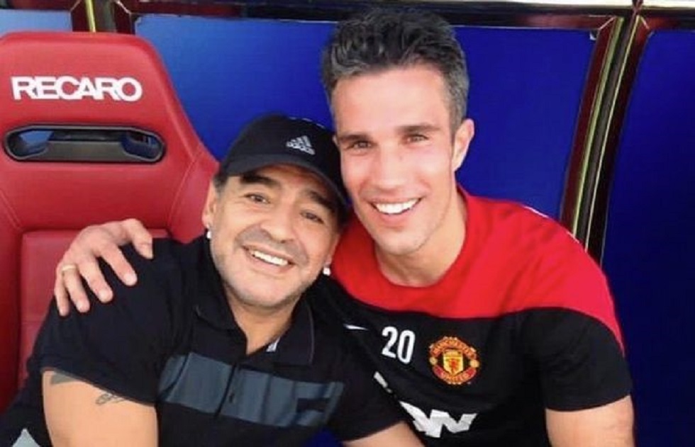 Φαν Πέρσι : «Όταν ο Μαραντόνα μου φίλησε το πόδι…»