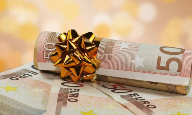 Βρούτσης : Πώς θα καταβληθεί το δώρο Χριστουγέννων | tovima.gr