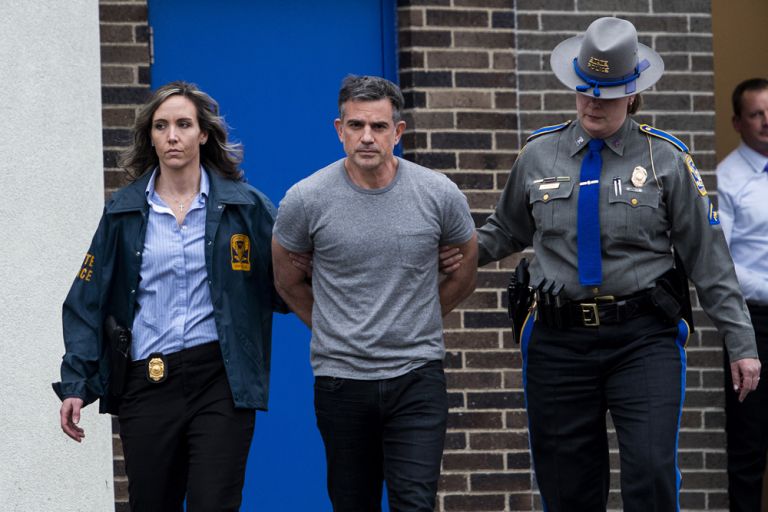 Υπόθεση Ντούλου: Ενα πολύ φωτογενές μυστήριο