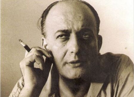 «Όλα κύριε Νίκο είναι εδώ / όπως τα άφησες εσύ κι όπως τα ξέρεις» – Σαν σήμερα γεννήθηκε ο σπουδαίος Γκάτσος