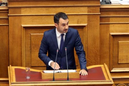 Χαρίτσης : Η κυβέρνηση οδηγεί σε αφανισμό τις μικρομεσαίες επιχειρήσεις