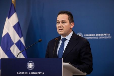 Gradual, partial  lockdown lifting before Christmas bedevils government, experts