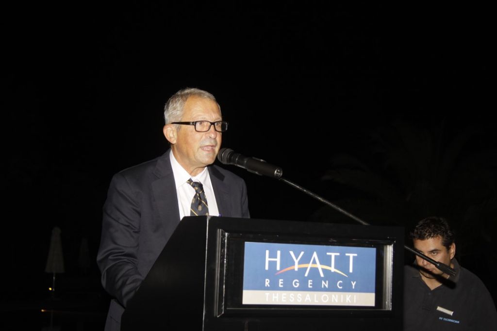 Ιωσήφ Σηφάκης: Προβλέποντας το μέλλον