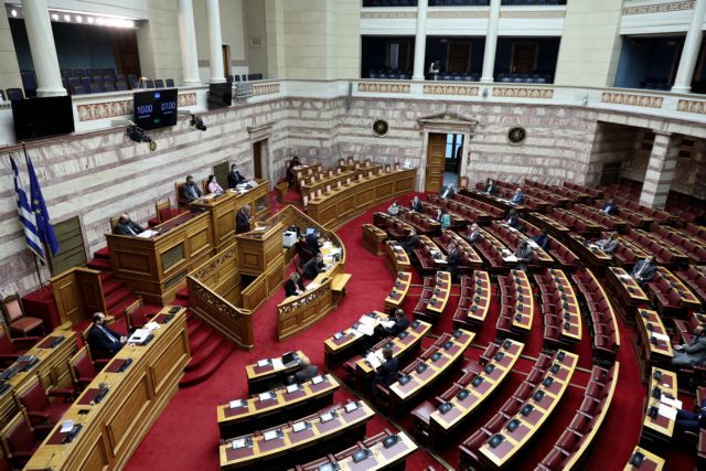 Βουλή: Τρίτη μέρα συζήτησης και αντιπαράθεσης για τον προϋπολογισμό 2021 | tovima.gr