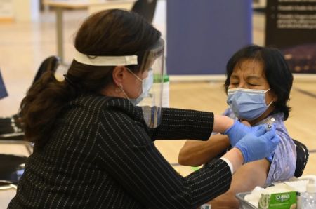 Καναδάς : Ξεκίνησε ο εμβολιασμός για τον κορωνοϊό
