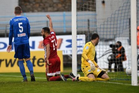 Ολυμπιακός : Άστραψαν και βρόντηξαν οι νταμπλούχοι στη Λαμία