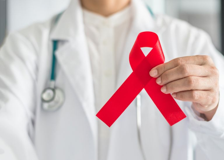 Θεραπευτική διαχείριση HIV: Μια ιστορία κλινικής και οικονομικής επιτυχίας | tovima.gr