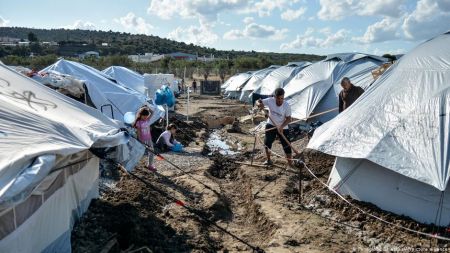 Καταστροφικές συνθήκες και στο νέο προσφυγικό κέντρο της Λέσβου
