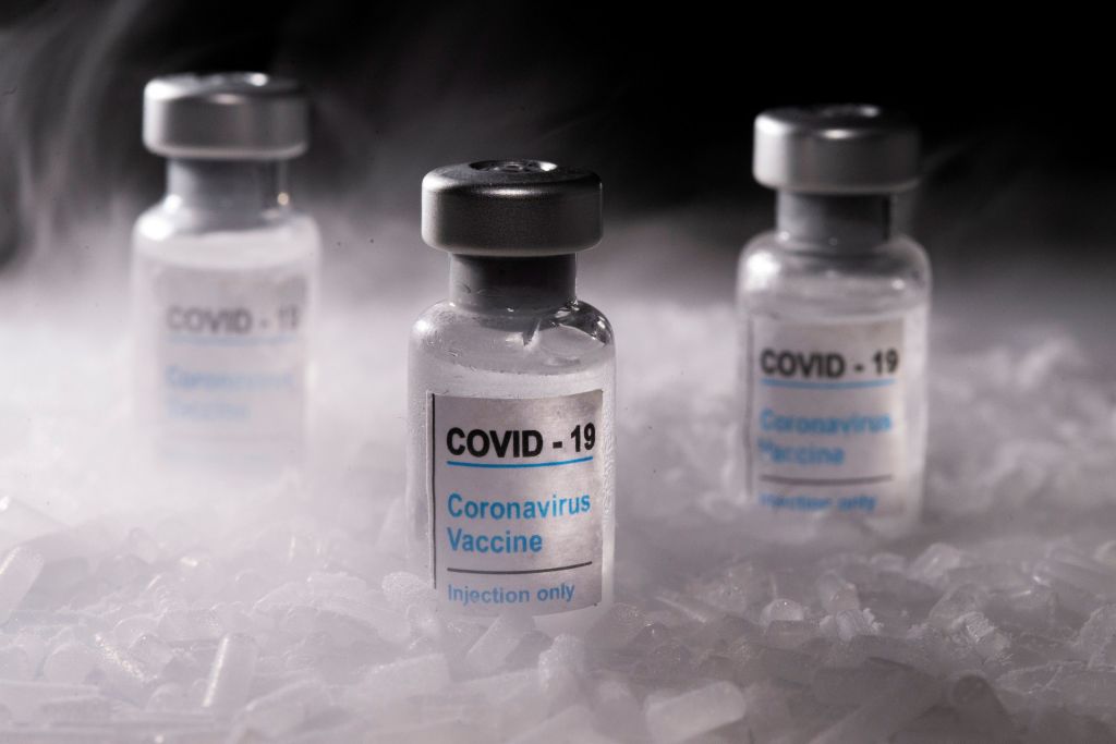 Κορωνοϊός : Και δεύτερο εμβόλιο εγκρίνουν την Παρασκευή οι ΗΠΑ