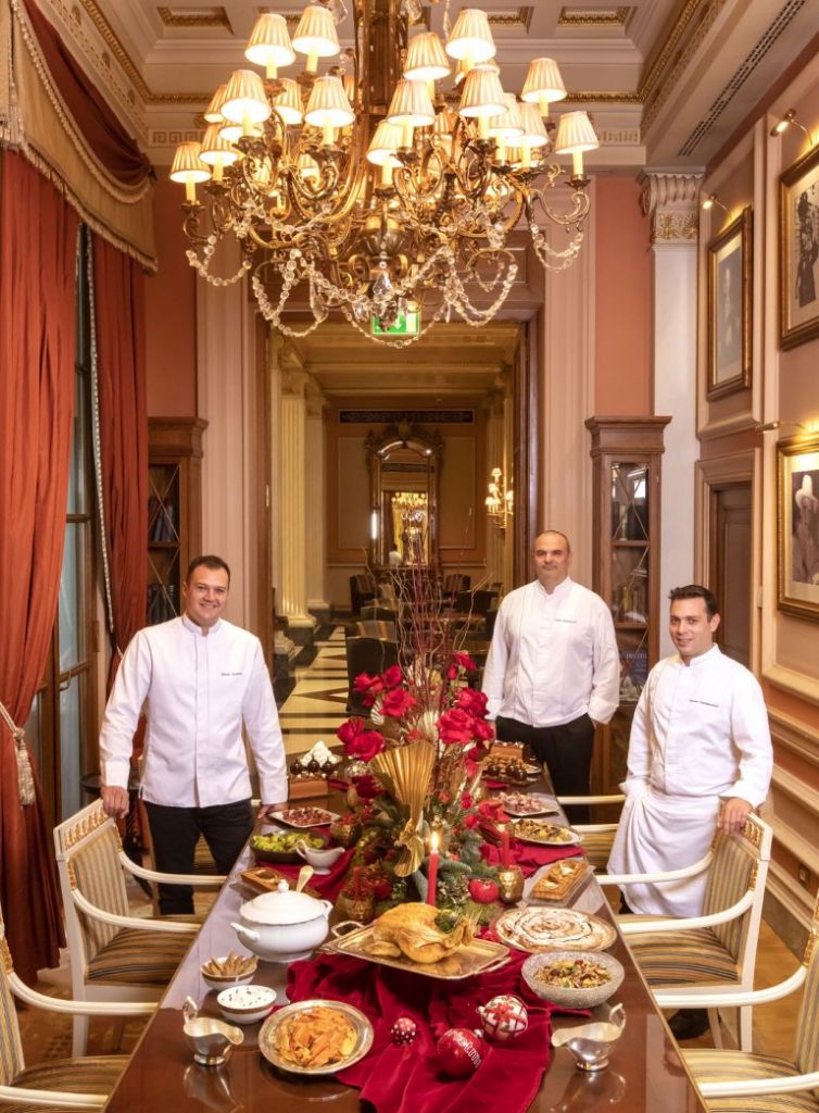 Ξενοδόχοι : Τα εστιατόρια δεν μπορούν να κλείσουν ενώ λειτουργούν τα ξενοδοχεία